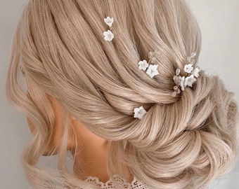 Flower bridal hair pins Wedding floral hairpin Small white flowers for hair Wedding white hair piece