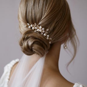 Bridal Pearl Hair Comb with Zirconia: Wedding Hair Piece