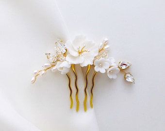 Wedding Flower Hair Comb, Bridal floral hair piece, Flower hair pins, White small hair comb, Small hair head piece for bride