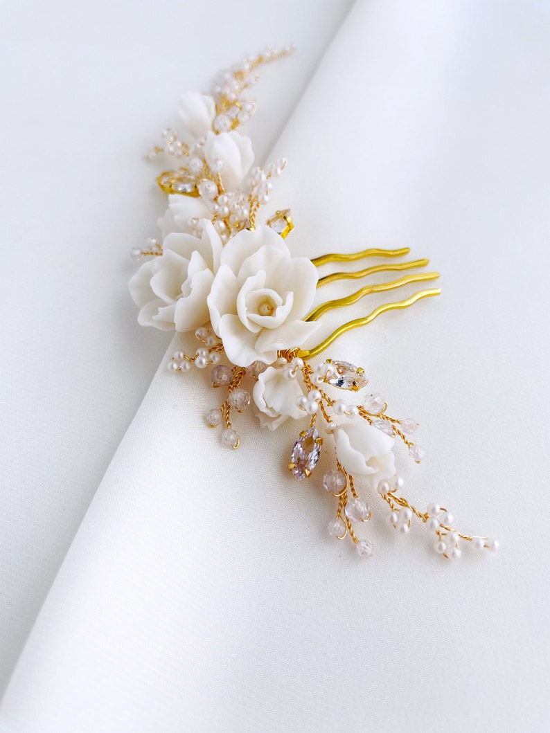 Asymmetric bridal hair comb, Flower hair comb, Wedding floral hair comb, Bridal head piece, White hair piece for bride image 3