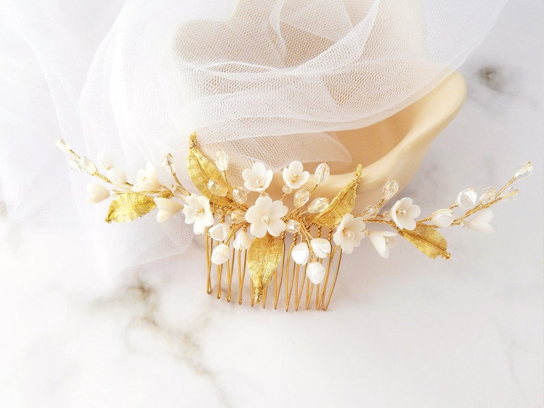 Gold hair comb, Bridal gold hair piece, Wedding floral hair comb, Wedding hair comb, Bridal flowers hair piece, Back hair piece image 4