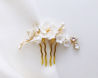 Bridal Flower Hair Comb, Wedding floral hair piece, Flower hair pins, White small hair comb, Small hair head piece for bride