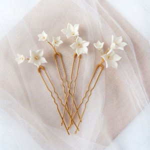 Bridal floral hairpins Wedding white hair piece Bridal flowers hair piece Flower hair pins Rustic hair piece image 4