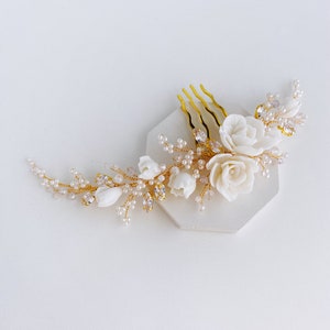 Asymmetric bridal hair comb, Flower hair comb, Wedding floral hair comb, Bridal head piece, White hair piece for bride image 2