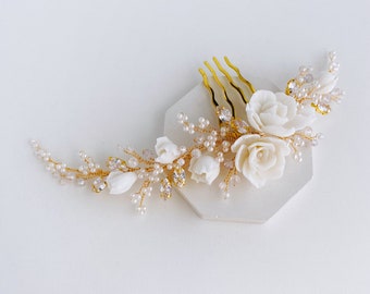 Asymmetric bridal hair comb, Flower hair comb, Wedding floral hair comb, Bridal head piece, White hair piece for bride