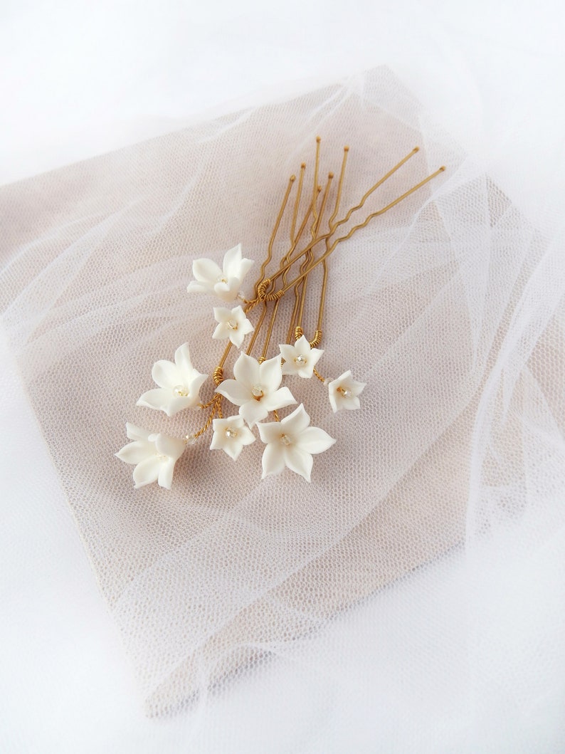 Bridal floral hairpins Wedding white hair piece Bridal flowers hair piece Flower hair pins Rustic hair piece image 2