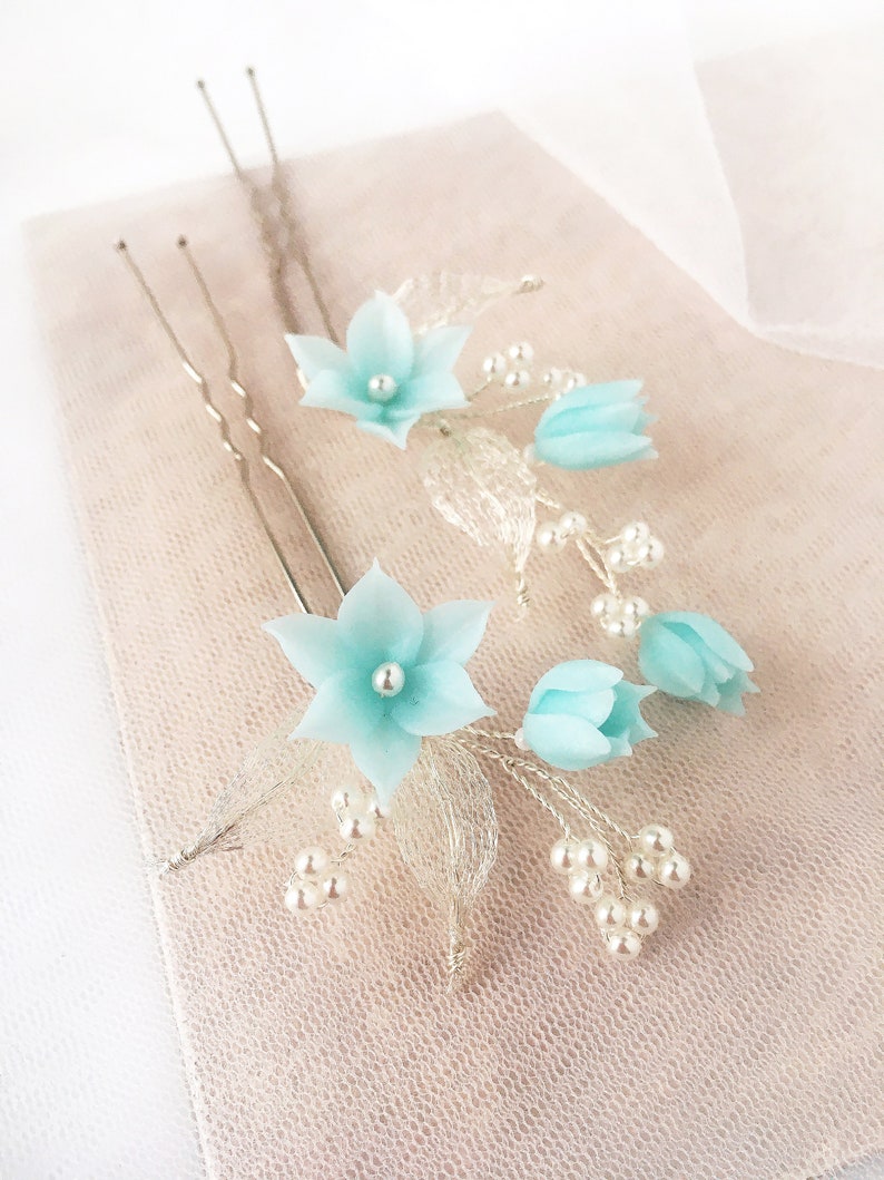 Blue hair pins Set of 2 Flower hair pins Floral hair pins Bridal flowers hairpins Wedding blue hair piece Wedding hairpins
