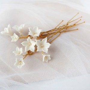 Bridal floral hairpins Wedding white hair piece Bridal flowers hair piece Flower hair pins Rustic hair piece image 1