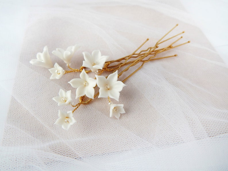 Bridal floral hairpins Wedding white hair piece Bridal flowers hair piece Flower hair pins Rustic hair piece image 1