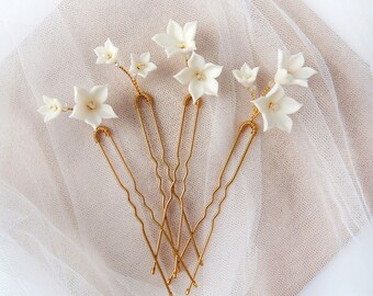 Bridal hair pins, White flower hair pins, Wedding floral hairpins, Bridal flowers hair piece, Rustic hair piece