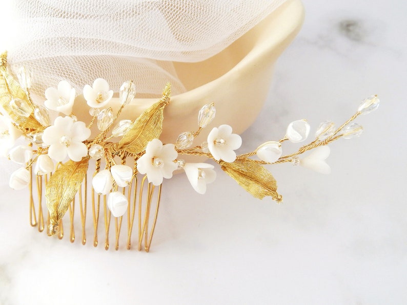 Gold hair comb, Bridal gold hair piece, Wedding floral hair comb, Wedding hair comb, Bridal flowers hair piece, Back hair piece image 2