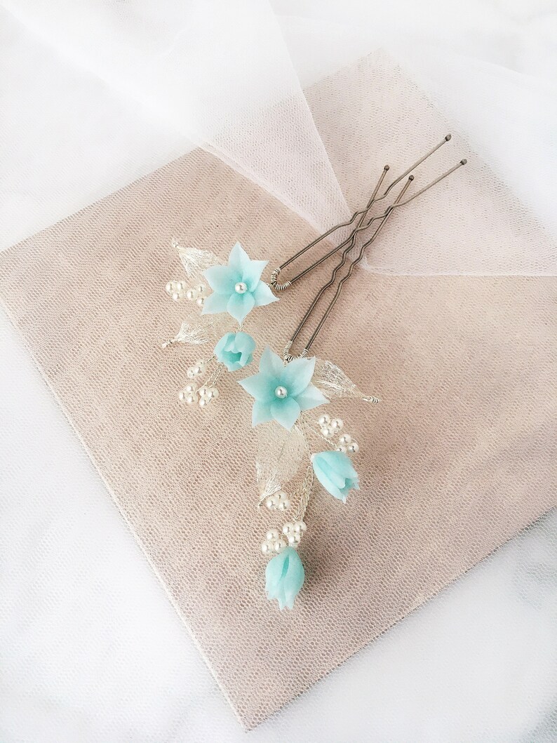 Blue hair pins Set of 2 Flower hair pins Floral hair pins Bridal flowers hairpins Wedding blue hair piece Wedding hairpins