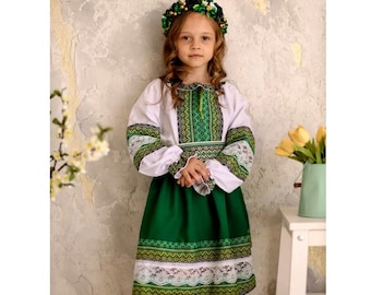 Beautiful children's Ukrainian costume: blouse, skirt, belt. Sizes for girls 2-11 years old. Woven fabric, lace. Suit + gift from Ukraine