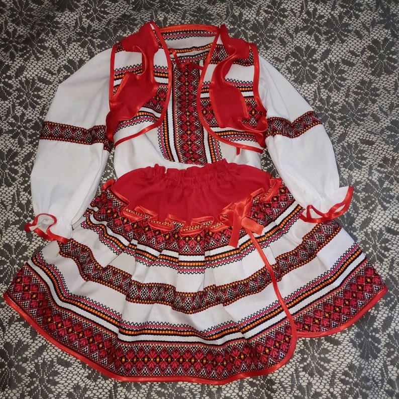 Costume trois pièces hutsul de nationalité ukrainienne pour fille/chemisier, jupe, gilet Il existe des tailles un cadeau d'Ukraine image 10