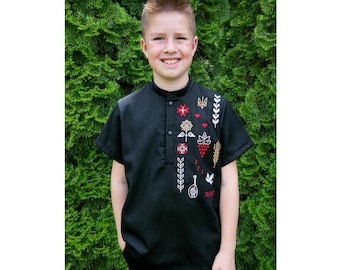 Jungen Schwarz Leinen Vyshyvanka | Ukrainisch gesticktes Hemd , Geschenk