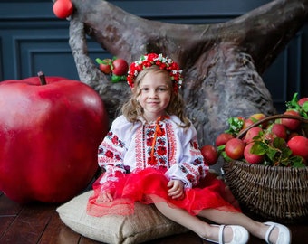 Déguisement enfant rouge-noir avec broderie traditionnelle ukrainienne pour fille 2-11 ans Chemisier avec broderie + jupe + cadeau