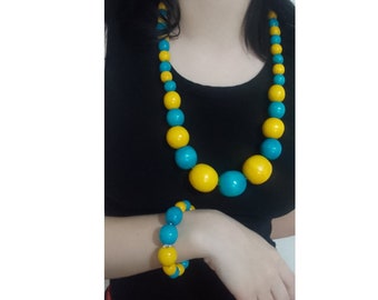 Parure écologique pour femme : collier + bracelet. Style bohème. Bois naturel. Fabriqué à la main. Il y a différentes couleurs + cadeau d'Ukraine