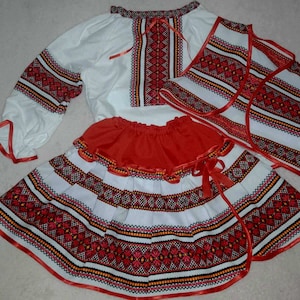 Costume trois pièces hutsul de nationalité ukrainienne pour fille/chemisier, jupe, gilet Il existe des tailles un cadeau d'Ukraine image 8