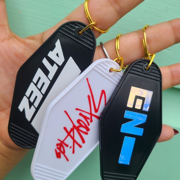 Kpop Motel Keychain