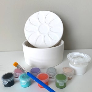 Daisy Box Pottery painting Kit, Daisy box, DIY Treasure box, At home Pottery painting kit, Ceramic Art Kit, Kids Art Kits, Party Favors