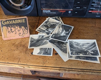 Old souvenir pouch of 12 views of Gavarnie from the 1920s