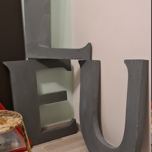 Letra grande de letrero de zinc vintage
