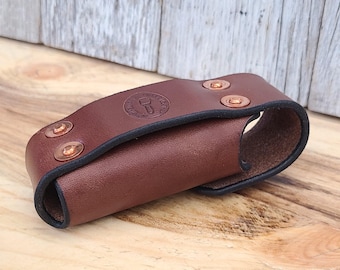 Funda de cuero para navaja Victorinox Swiss Champ: Funda de cinturón de cuero de grano completo hecha a mano