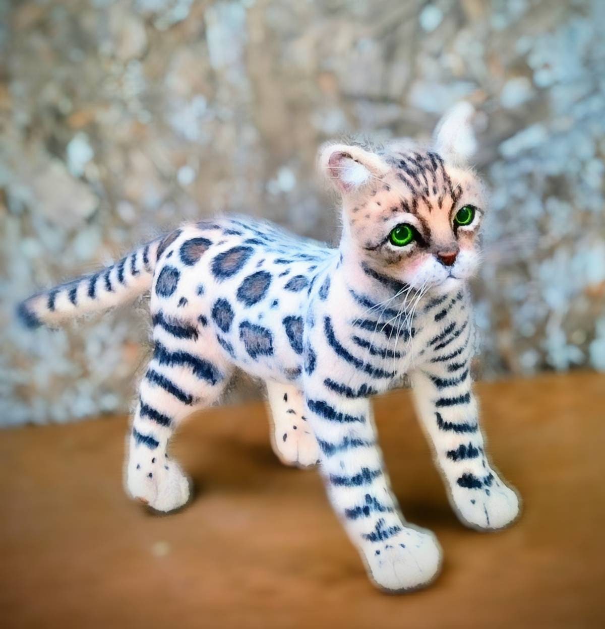 peluche chat bengal