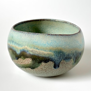 kleine Keramikschale | handgetöpfert | Pinch Pot, Daumenschale | verschiedene Einzelstücke zur Auswahl | Grüntöne
