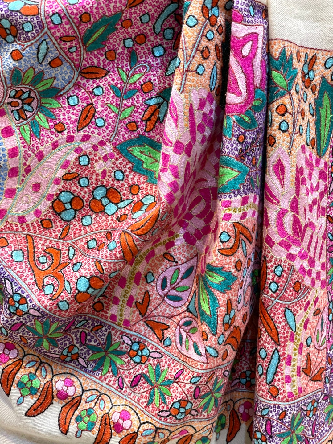 kashmiri sozni shawl