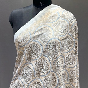 Kashmiri Wolle weicher warmer Schal, Bestickter Wollschal, Reine Wolle Wrap, Hochzeitsschal, Geschenk für sie, Damen Stola, Kashmiri Schal, 71 * 80 cm