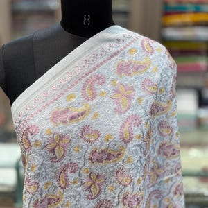 Kashmiri Wolle weicher warmer Schal, Bestickter Wollschal, Reine Wolle Wrap, Hochzeitsschal, Geschenk für sie, Damen Stola, Kashmiri Schal, 71 * 80 cm