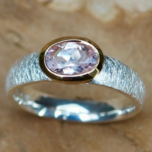 Morganite ring, silver, matt, gold setting, pink morganite stone