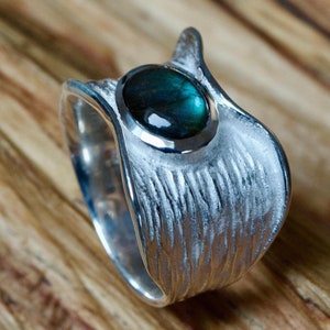 Ring Labradorite, silver, matt, statement ring stone, oval gemstone