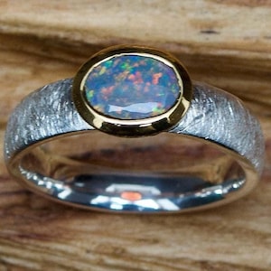 Opal ring, silver, matte, gold-plated setting, precious opal, size 54