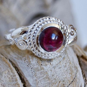 Ring Garnet, Silver, Round Stone Ring, Size 56