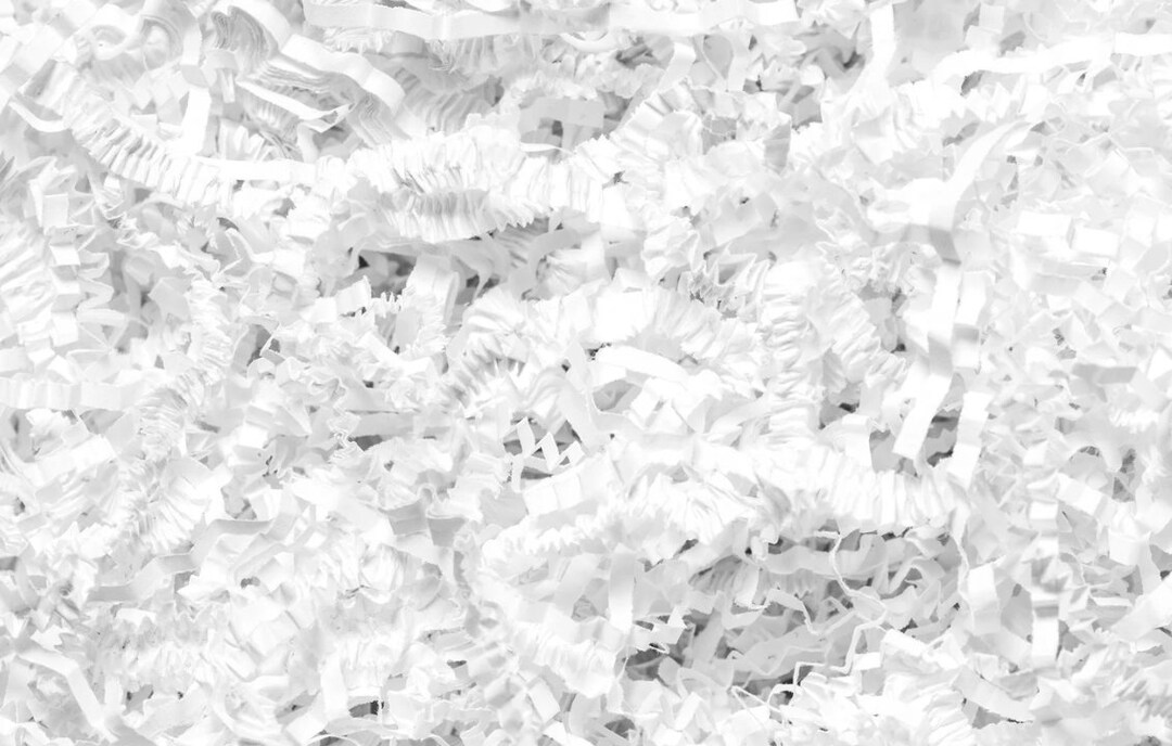 White Crinkle Cut Paper Filler for Gift Boxes ecofriendly Gift Wrap