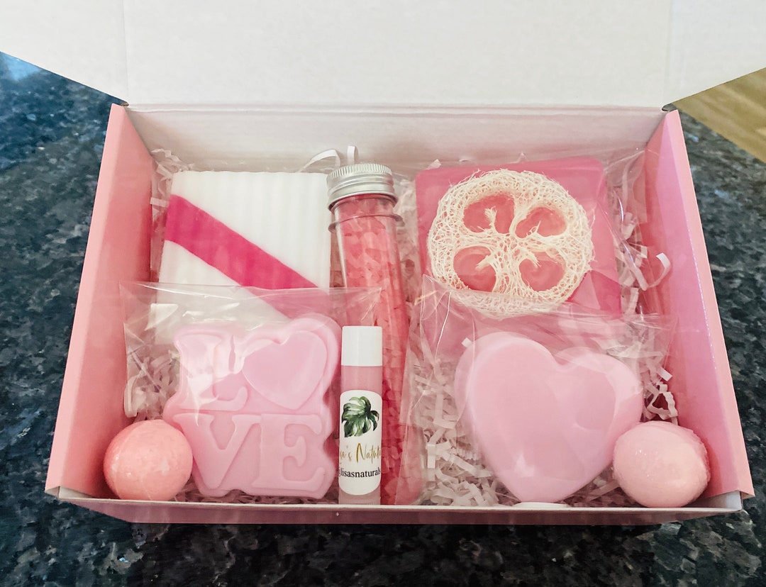 Valentines Gift Box W Soaps, Bath Salts, Bath Bomb, Lip Balm & Loofah