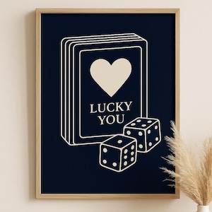 Póster "Lucky You": Arte mural de cartas y dados de líneas finas, decoración imprimible vintage azul marino, obra de arte para sala de juegos, regalo elegante de casino, descarga digital