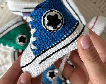 Crochet Baby Sneakers Unisex – Handmade Converse Style Booties for Newborn Photos