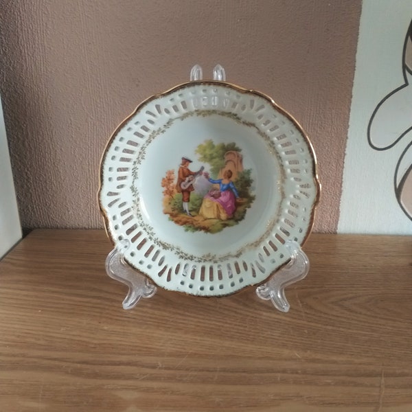 vintage Schwarzenhummer BAVARIA Couple courtisant petite assiette réticulée, porcelaine réticulée de style romantique XVIIIe, Allemagne vintage