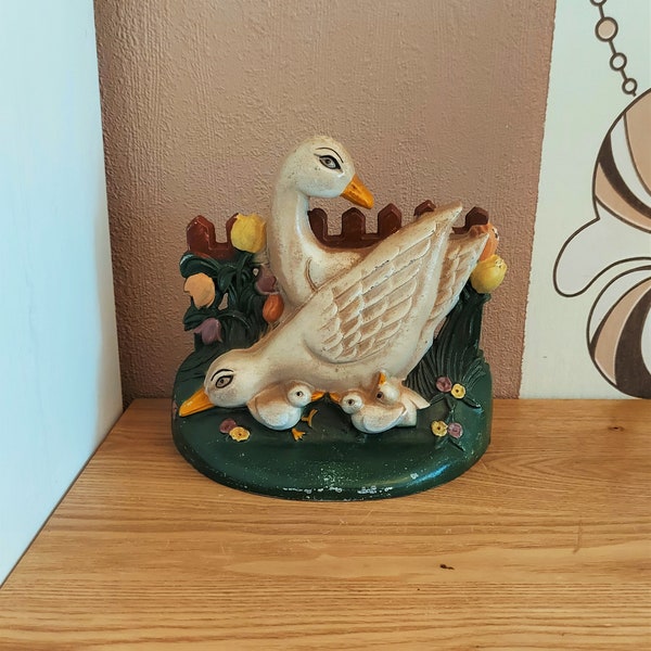 vintage CAST IRON DOORSTOPPER avec Goose Family, arrêt de porte de ferme peint à la main