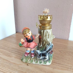 Mini lampe à huile vintage, lampe à huile de table en porcelaine, lampe figurine de fille, Japon, années 1960