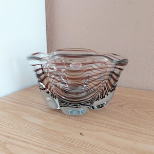 Vintage A.B. KALMAR Glasbruk Amethyst Glasschale, Design von Arnold Glave, Schweden, 1950er Jahre
