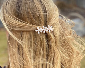 Pearl Daisy Flower Floral Hair Clip Clips Claw Pin Pins Barette Barrette Wedding Hair Accessories Prom Formal Barette