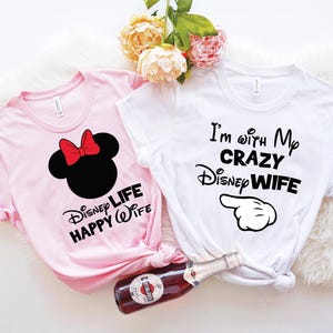 Chemise voyage Disney pour femme, chemises Disney drôles pour lui, chemise femme heureuse vie Disney, chemises vacances Disney