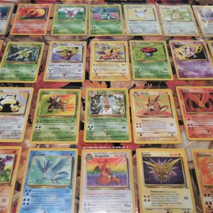5 Card Pack GEGARANDEERD All Rares - ECHTE Kaarten Base Set, Jungle Set, Fossil Set - Base Sets Non Holo Pokemon Kaarten - Vintage Non - Kerstmis