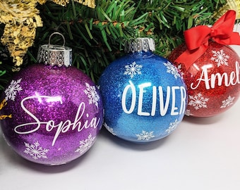 Personalized Glitter Christmas Ball ornament with Snowflakes, Name Bauble Ornament,Customized Christmas gifts,Family name Christmas ornament