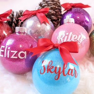 Personalized Christmas Ball ornament, Name Ornament Personalized Customized, Christmas gifts, Glitter ball ornaments, Family names ornaments