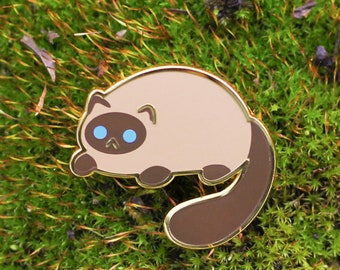 Mini Siamese Kitty Enamel Pin! Adorable tiny cat pin!